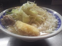 「らーめん（小）（麺硬め???+たまねぎ）650+70円」@らーめん大 蒲田店の写真