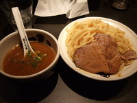 「つけ麺（黒+大）」@麺屋武蔵 武骨相傳の写真