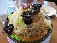 「味噌なおじ　７８０円（大盛無料）　+　やさい　１００円」@ラーメン なおじ 蓮潟店の写真