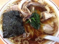 「青島ラーメン＋チャーシュー50円増し（700円＋50円）」@青島食堂 宮内駅前店の写真