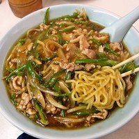 「肉そば+半ライス　630円+80円=710円」@まこと食堂の写真