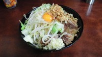 「小ブタ汁なしニンニク多め」@ラーメン二郎 めじろ台法政大学前店の写真