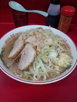 「ラーメン、ニンニク、アブラ」@ラーメン二郎 湘南藤沢店の写真