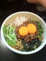 「カレー台湾まぜ＋卵黄」@らーめん まぜそば てっぺん 春日井店の写真