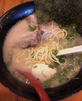 「特製ラーメン＋替え玉＋ライス」@博多ラーメン 本丸亭 大府本店の写真