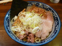 「油そば（小）２００ｇ　　７００円」@兎に角 松戸店の写真