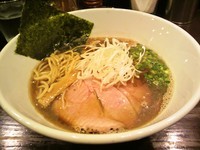 「煮干し醤油らぁ麺」@牛薫る麺処 嵐風（ARAKAZE）の写真