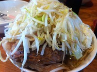 「小ブタ（ヤサイマシマシ、ニンニク）」@ラーメン二郎 八王子野猿街道店2の写真