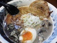 「塩豚骨らーめん￥700」@らーめん ど真ん中の写真