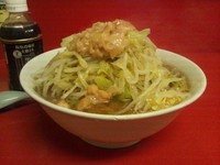 「小650円。やさいにんにくあぶら。」@ラーメン二郎 茨城守谷店の写真