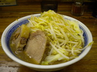 「小ラーメン 700円（ニンニク・カラメ）」@ラーメン二郎 新小金井街道店の写真