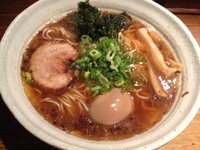 「魚介しょうゆ・油少なめ＋味玉（￥700＋￥100）」@麺や 幸村の写真