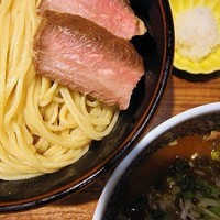 「牛骨つけめんギュギュギュの牛～（ゲリラ限定）　780円」@ラーメン燈郎の写真