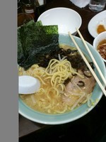 「ラーメン・中サイズ」@横浜ラーメン 増田家 幕張店の写真