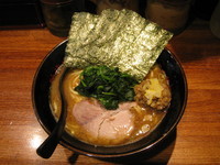 「格中華そば（麺固め）：620円」@横浜家系 助格家の写真