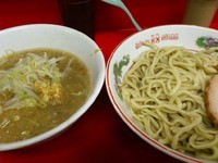 「小らーめん ＋ つけ （ニンニク少々）650円 + 50円」@ラーメン二郎 湘南藤沢店の写真