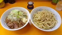 「ラーメン（650円）＋つけめん（100円）ニンニクヤサイ」@ラーメンエース 八王子店の写真