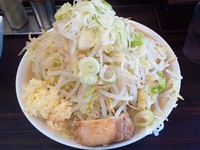 「塩らーめん（ニンニク・ヤサイちょいマシ）￥700円」@らーめん虎丸の写真