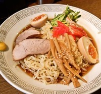 「冷し中華(中盛無料)700円」@旨辛ラーメン 味一の写真