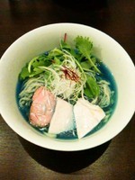 「リナブルーの冷やしラーメン」@ビーハイブ ゲンキノモトの写真