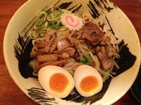 「野菜増し 醤油油そば 味玉トッピング」@油そば商店 油坊主 渋谷店の写真