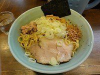「油そば大盛　850円」@兎に角 松戸店の写真