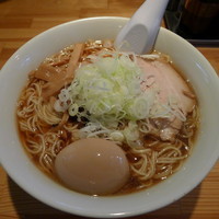 「煮干し醤油ラーメン＋大盛＋味玉」@麺や のかぜの写真