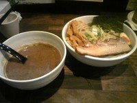 「濃魚つけめん（醤油GB麺：倍盛り）」@オリオン食堂の写真