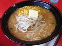 「味噌バターコーン（大盛）」@くるまやラーメン 青井店の写真