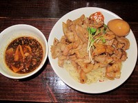 「肉盛りつけ麺780円＋無料肉増し＋無料味玉」@魁 肉盛りつけ麺 六代目けいすけの写真