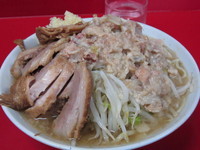 「小豚（ヤサイニンニクアブラ）」@ラーメン二郎 西台駅前店の写真