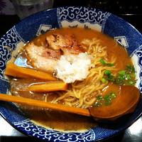 「極煮干しらーめん」@青森煮干し中華そばJIN 綱島店の写真