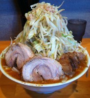 「【限定】真夏の夜の味噌ラーメン（750円）＋大（50円）」@豚星。の写真