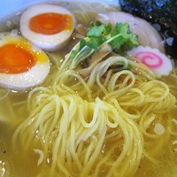 「塩ラーメン+味玉（クーポン）　650円」@ラーメンみたけの写真