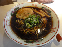 「黒醤油ラーメン（細メン）」@金久右衛門 守口店の写真