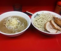 「小豚（750円）+つけ（50円）　野菜マシ・ニンニクマシ」@ラーメン二郎 湘南藤沢店の写真