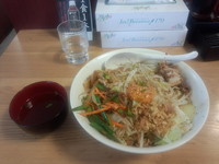 「まぜそばレッドストロングテイスト（中盛）」@景勝軒 西片貝店の写真