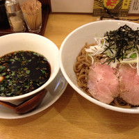 「たまり醤油のザル並」@彩色ラーメン きんせい 総本家 高槻栄町の写真