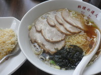 「チャーシューメン＋半炒飯（５７７円）」@中華料理 谷記 錦糸町南口店の写真