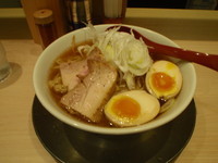 「特製らーめん」@麺や 七彩 東京駅の写真