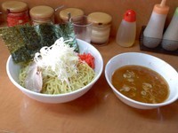 「つけ麺、大盛り」@横浜ラーメン 町田家 新百合ヶ丘店の写真