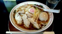「冷やニボ(冷やし煮干しラーメン）780円＋味玉（サービス）」@肉煮干し中華そば さいころの写真