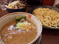 「つけ麺＋ミニチャーシュー丼（クーポン）」@つけめん 初代 田一 高崎店の写真
