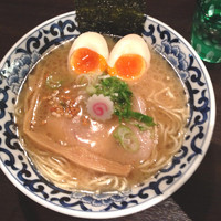 「豚骨魚介煮玉子らー麺  850円」@東京駅 斑鳩の写真