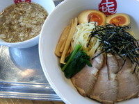 「肉つけそば（９００円）＋味玉（１００円）」@中華そば まるきの写真