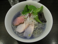 「リナブルーの冷やし塩ラーメン：850円」@ビーハイブ ゲンキノモトの写真