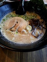 「とんこつらーめん(固め)」@ラーメンほむらの写真