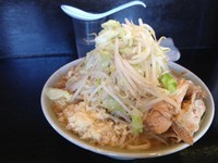 「味噌Ⅱ型大盛にんにく入り」@ラーメンマシンガンの写真