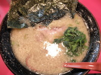 「コテコテラーメン+中盛　「600円+100円」」@家系ラーメン 王道の写真