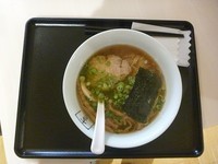 「醬油ラーメン」@支那そばや アリオ橋本店の写真